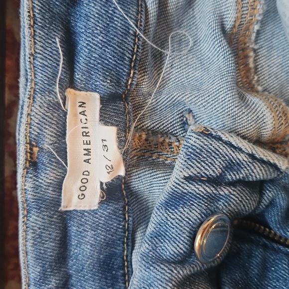 Good American Jeans - Picture 5 of 5